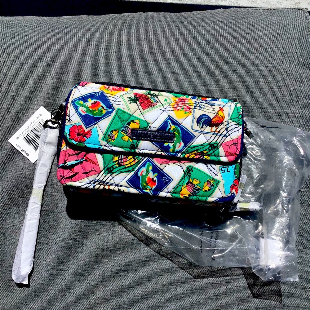 NWT Vera Bradley All-In-One Wallet Crossbody